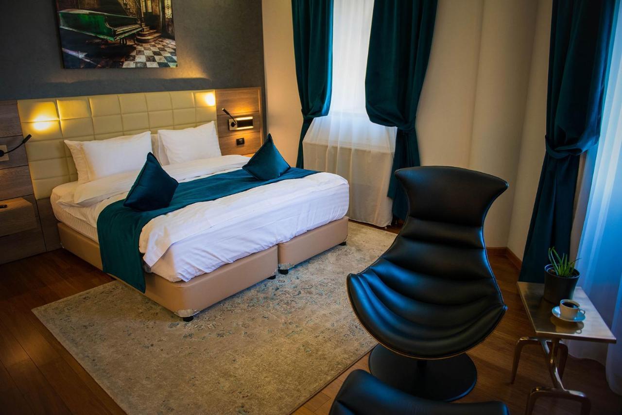 Hotel Casa Hrisicos à Constanţa Extérieur photo