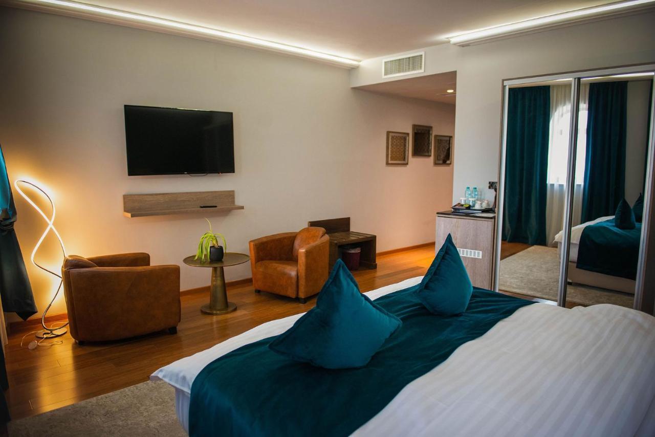 Hotel Casa Hrisicos à Constanţa Extérieur photo