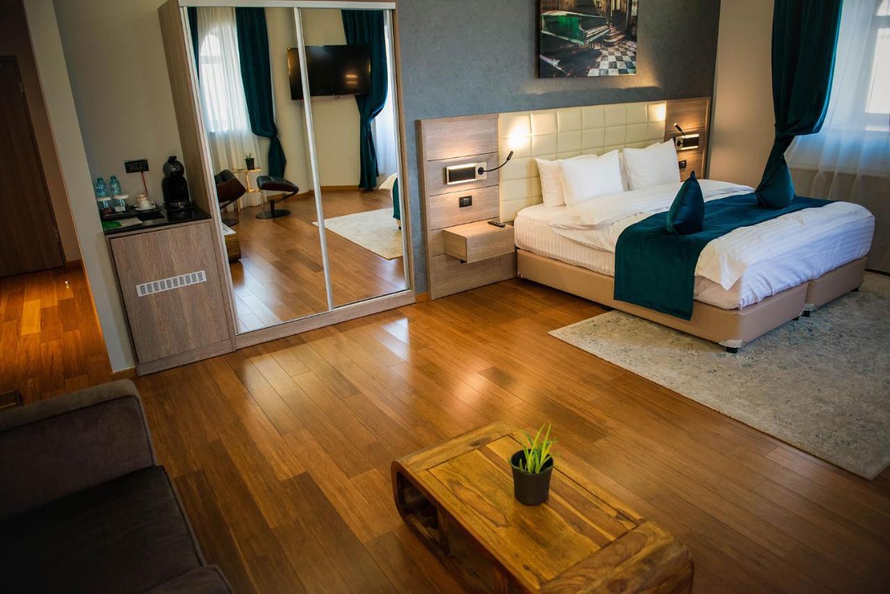 Hotel Casa Hrisicos à Constanţa Extérieur photo
