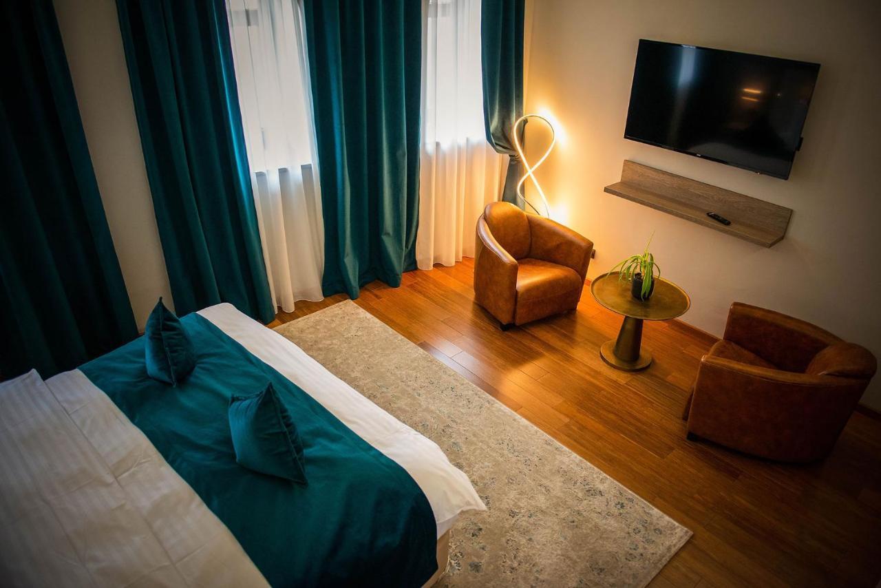 Hotel Casa Hrisicos à Constanţa Extérieur photo